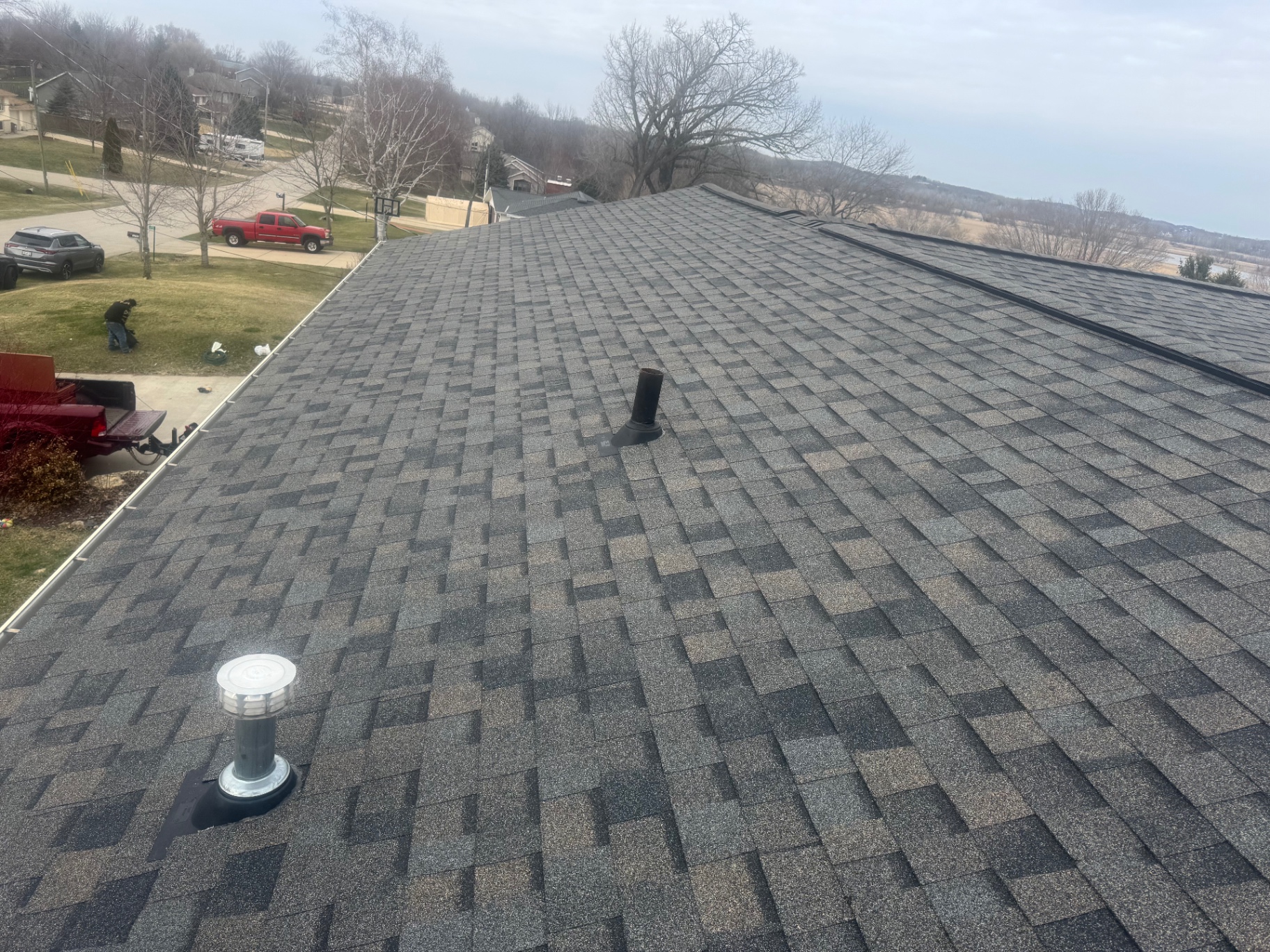 Architectural shingle roof installation on residential home